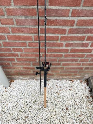 Vis hengel (feeder hengel) beschikbaar voor biedingen