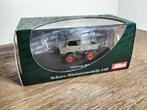 Te koop Schuco Mercedes-Benz Unimog 401 grijs., Ophalen of Verzenden, Zo goed als nieuw, Bus of Vrachtwagen, Schuco