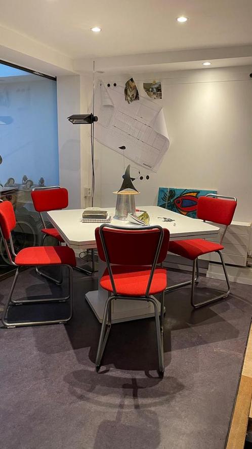 Te koop: Set van 4 Gispen-stijl stoelen, Huis en Inrichting, Stoelen, Gebruikt, Stof, Rood, Ophalen of Verzenden
