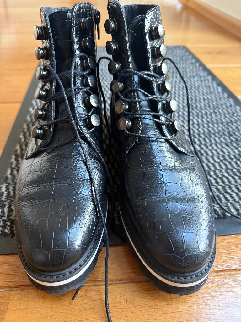 Hoge veterschoenen met rits, merk Pertini, zwart , maat 38,5, Kleding | Dames, Schoenen, Pertini, Zwart, Lage of Enkellaarzen