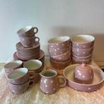 Roze polka dot servies 8 persoons NIEUW kop en schotel, Huis en Inrichting, Keuken | Servies, Kom(men), Keramiek, Ophalen of Verzenden