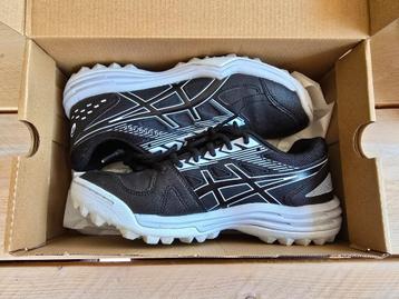 ZGAN Asics Hockey schoenen (Gel lethal field) mt 39.5 Zwart beschikbaar voor biedingen
