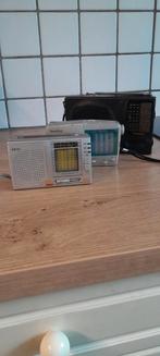 Twee draagbare, transistor of portable radio's, Ophalen of Verzenden