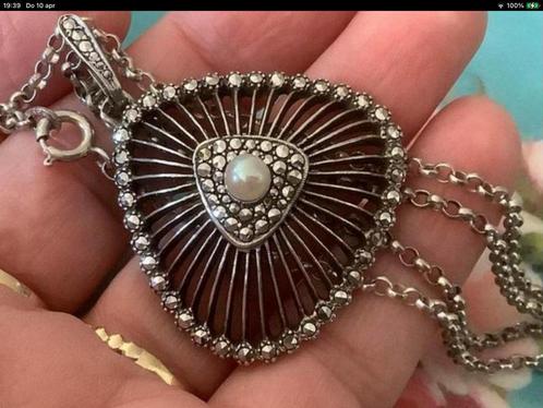Prachtige vintage zilveren hanger Marcasieten  Parel, Sieraden, Tassen en Uiterlijk, Kettinghangers, Zo goed als nieuw, Zilver