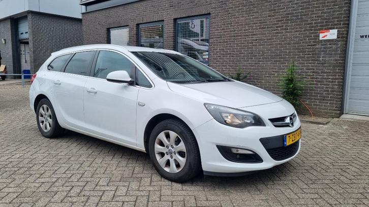 Opel Astra 1.6 Cdti 100KW Sports Tourer 2014 euro-6 trekhaak, Auto's, Opel, Bedrijf, Astra, ABS, Airbags, Airconditioning, Boordcomputer