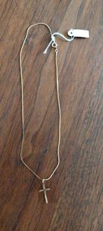 Ketting goudkleurig met kruisje, Ophalen of Verzenden, Nieuw, Goud, Overige materialen