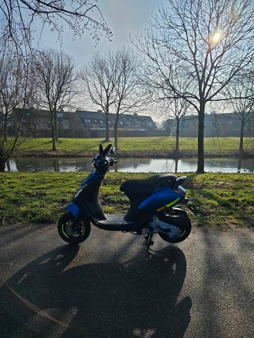 Piaggio Zip SP BWM M45 Blue Bj 10-2017 eerste eigenaar, Fietsen en Brommers, Scooters | Piaggio, Zo goed als nieuw, Ophalen of Verzenden