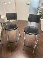 2 stuks ikea barkrukken zwart met rugleuning. 63 cm hoog, Ophalen, Zo goed als nieuw
