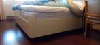 Retro 2 persoons bed, Hiero, met bodem, zonder matrassen, Ophalen, Gebruikt, Wit, Tweepersoons