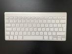 Apple draadloos toetsenbord A1314, nieuwstaat, Ergonomisch, Ophalen of Verzenden, Zo goed als nieuw, Draadloos
