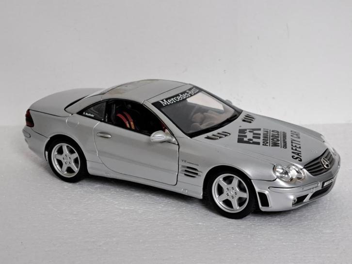 Mercedes Benz SL55 AMG ( F1 Safety car) 1/18 koopje, Hobby en Vrije tijd, Modelauto's | 1:18, Gebruikt, Auto, Maisto, Ophalen of Verzenden