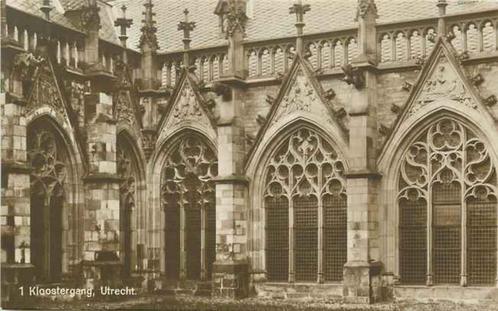 (301-004-021) Utrecht Kloostergang, Verzamelen, Ansichtkaarten | Nederland, Utrecht, Verzenden