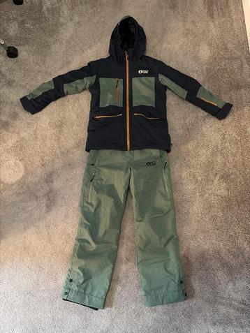 Picture snowboardpak skipak. Jas Maat 10 en broek maat 12 beschikbaar voor biedingen