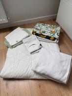 Peuterdekbed wit 110x125 + overtrekken en hoeslakens NIEUW!, Jongetje of Meisje, Wit, Ophalen of Verzenden, Deken of Dekbed