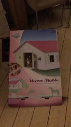 Globe speelgoed paardenstal geschikt voor Schleich, Ophalen