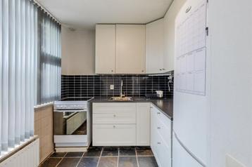 Keuken wit beschikbaar voor biedingen