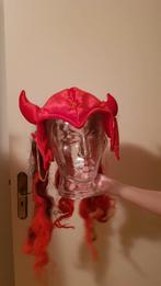 Gothic pruik rood/zwart carnaval TEAB, Ophalen, Zo goed als nieuw, One size fits all