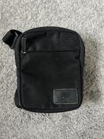 LACOSTE sling bag, Sieraden, Tassen en Uiterlijk, Ophalen of Verzenden, Gebruikt, Zwart, Overige merken