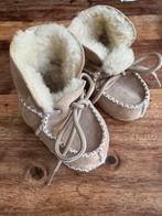 Schapenwollen babyslofjes maat 18/19, Slofjes, Jongetje of Meisje, Nieuw, Ophalen of Verzenden