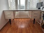 Bureau met metalen frame en lades, Ophalen, Gebruikt, Bureau
