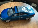 Renault Megane Coupe Modelauto - Blauw 1.18, Hobby en Vrije tijd, Modelauto's | 1:18, Ophalen, Zo goed als nieuw, Auto, Overige merken