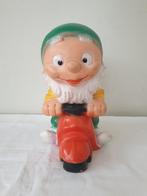 Vintage rubberen piepfiguur. Jongen op tractor.., Ophalen of Verzenden, Zo goed als nieuw