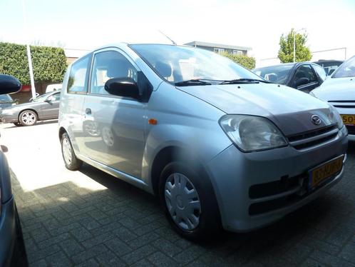 Daihatsu Cuore 1.0-12V 100th Anniversary nieuwe apk onderhou, Auto's, Daihatsu, Particulier, Te koop, Cuore, ABS, Airbags, Metallic lak