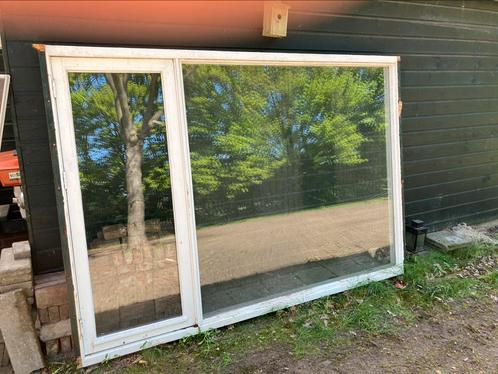 Hardhouten raamkozijn met isolerende beglazing, Doe-het-zelf en Verbouw, Kozijnen en Schuifpuien, Zo goed als nieuw, Raamkozijn