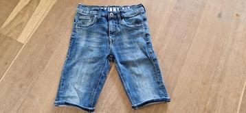 Jongens korte jeans broek maat 140 beschikbaar voor biedingen