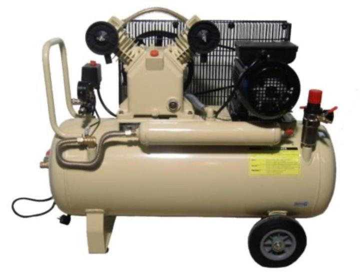 Degelijke Compressor 400 ltr, 4 PK, tank 100 ltr, Doe-het-zelf en Verbouw, Compressors, Nieuw, 6 tot 10 bar, 100 liter of meer
