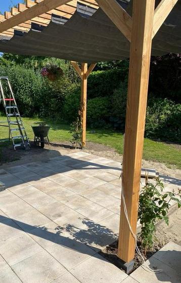 Ca. 300 tuintegels 48 m² 40x40 licht beige-gebroken wit beschikbaar voor biedingen