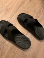 Crocs Slippers, Ophalen of Verzenden, Zo goed als nieuw, Zwart, Pantoffels of Sloffen