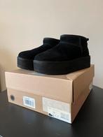 UGG ultra mini platform, Kleding | Dames, Schoenen, UGG, Zwart, Ophalen of Verzenden, Zo goed als nieuw