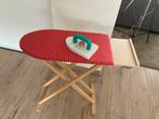 Houten strijkplank met strijkijzer, Kinderen en Baby's, Speelgoed | Houten speelgoed, Ophalen of Verzenden, Gebruikt