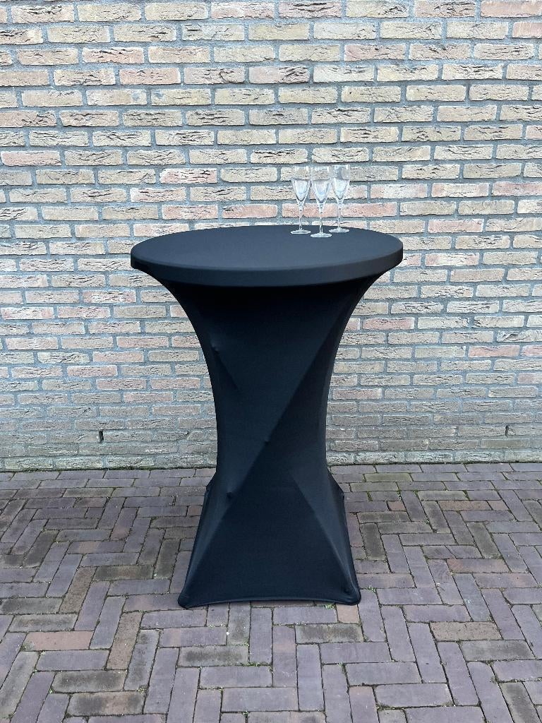 Statafel te huur, Ophalen