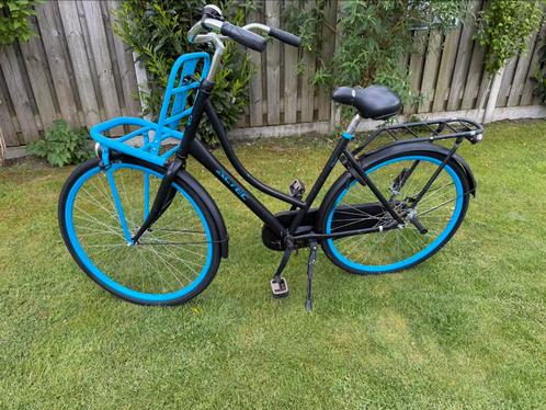 Altec damesfiets met drager voor mand, Fietsen en Brommers, Fietsen | Dames | Omafietsen, Gebruikt, Ophalen