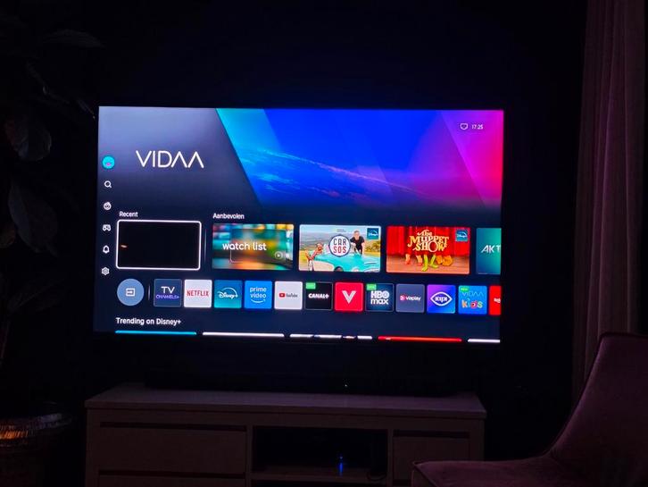 HISENSE 75 INCH TV, Auto diversen, Autoradio's, Zo goed als nieuw, Ophalen of Verzenden