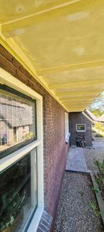 Aangeboden schilder en behang diensten, Behangen
