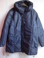 Warme nieuwe zwarte winterjas met een blokje. One size., Nieuw, Maat 38/40 (M), Ophalen of Verzenden, Zwart