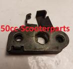 Zadelslothouder Mbk Ovetto 2T 5Adf47800000 Gebruikt, Ophalen of Verzenden, 50ccscooterparts, Info@50cc-scooterparts.nl, Veen