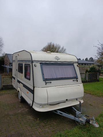 Te koop mooie caravan hobby