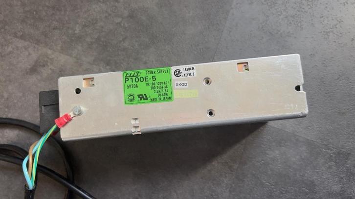 Voeding met vast spanning 100/120 of 220/240AC naar 5V 20ADC, Hobby en Vrije tijd, Elektronica-componenten, Gebruikt, Ophalen of Verzenden