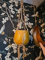 Leuke hangpot inclusief ophangsysteem, Ophalen, Rond, Zo goed als nieuw, Balkon