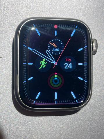 Apple Watch Series 7 Stainless Steel 41mm (GPS + Cellular) beschikbaar voor biedingen