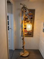 Landelijke staande vloerlamp van boomstam, Huis en Inrichting, Lampen | Vloerlampen, Ophalen, Nieuw, 150 tot 200 cm, Stoer sober robuust landelijk drijfhout Oostenrijk