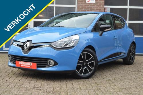 Renault Clio 0.9 TCe Expression | NAVI - AIRCO - CRUISE, Auto's, Renault, Bedrijf, Clio, ABS, Airbags, Airconditioning, Bluetooth
