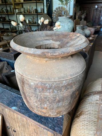 Grote Nepalese pot - kruik beschikbaar voor biedingen