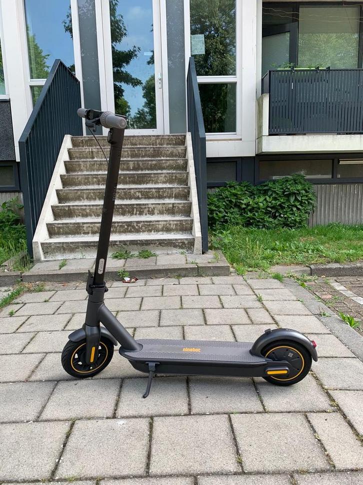 Segway Ninebot KickScooter MAX G30, Fietsen en Brommers, Steps, Gebruikt, Elektrische step (E-scooter), Ophalen