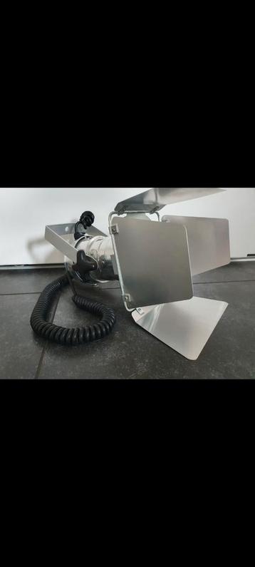 Stoere industriële spotlamp beschikbaar voor biedingen