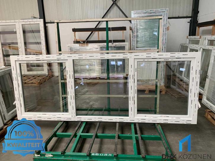 KUNSTSTOF DAKKAPEL KOZIJNEN UIT VOORRAAD VEEL MATEN, Doe-het-zelf en Verbouw, Kozijnen en Schuifpuien, Nieuw, Dakkapel, Kunststof